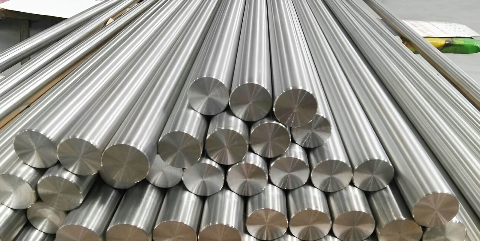 Stainless Steel Round Bars Manufacturer and Supplier in India - SS 304 316 904L Round Bars